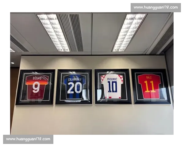 回望二十一世纪初00至01赛季五大联赛冠军风云全记录传奇群像